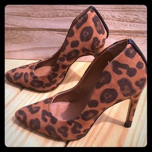 Mia Judith cougar print heels brown black size 6